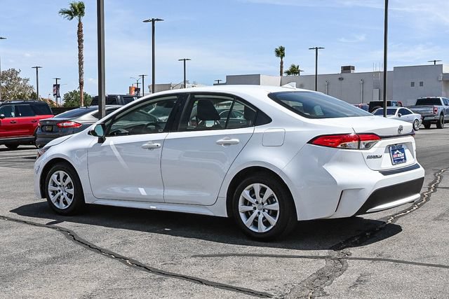 Used 2022 Toyota Corolla LE FWD image 6