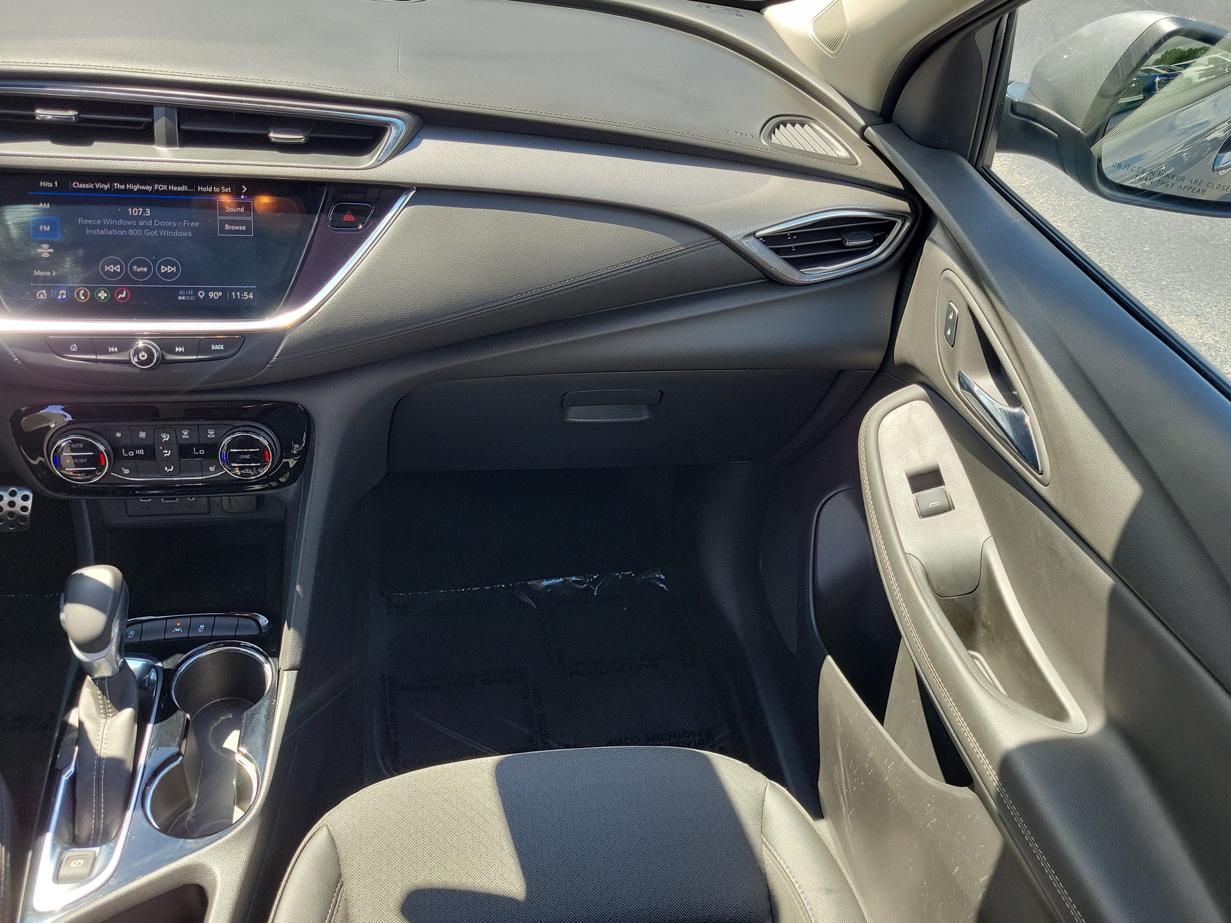 Used 2023 Buick Encore GX Select w/ Sport Touring Package FWD image 17