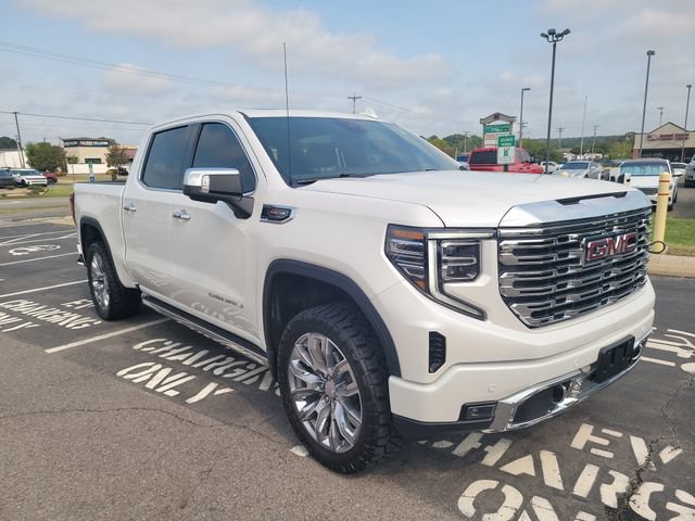 Used 2024 GMC Sierra 1500 Denali w/ Denali Reserve Package AWD/4WD image 3