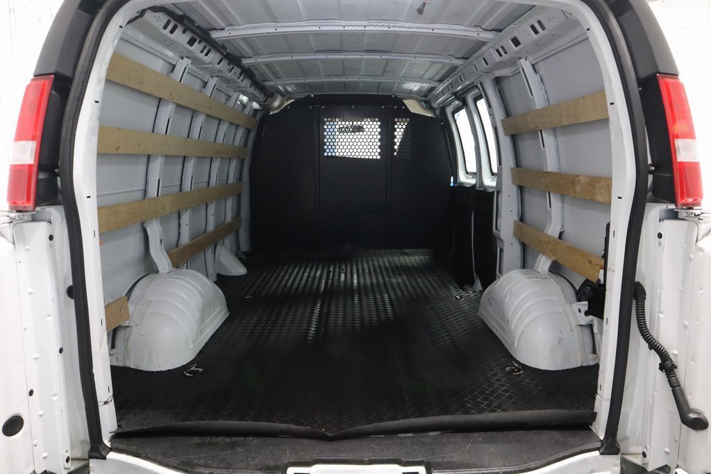 Used 2024 Chevrolet Express 2500 w/ Driver Convenience Package image 14