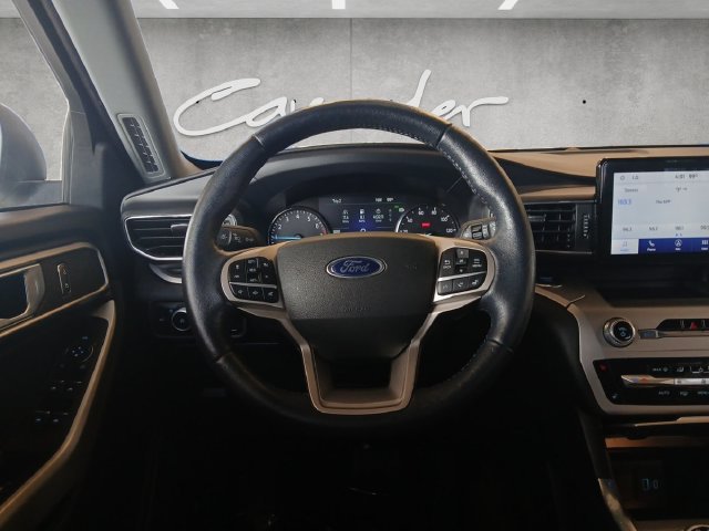 Certified 2022 Ford Explorer XLT w/ Equipment Group 202A RWD image 22