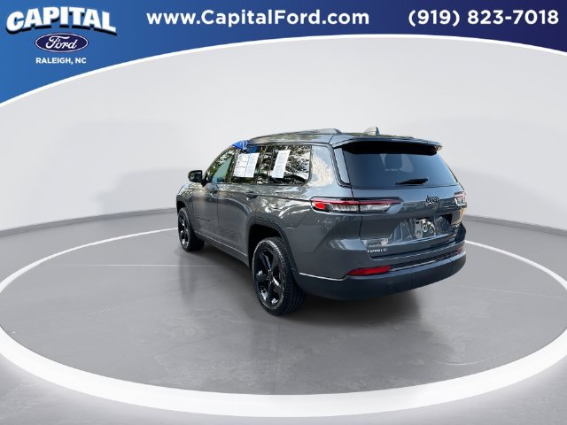 Used 2025 Jeep Grand Cherokee L Limited w/ Black Appearance Package AWD/4WD image 6