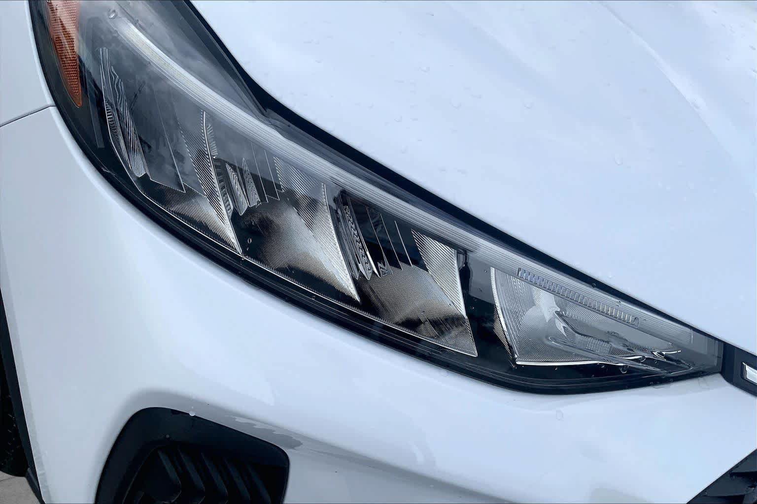 Certified 2025 Ford Escape Active FWD image 28
