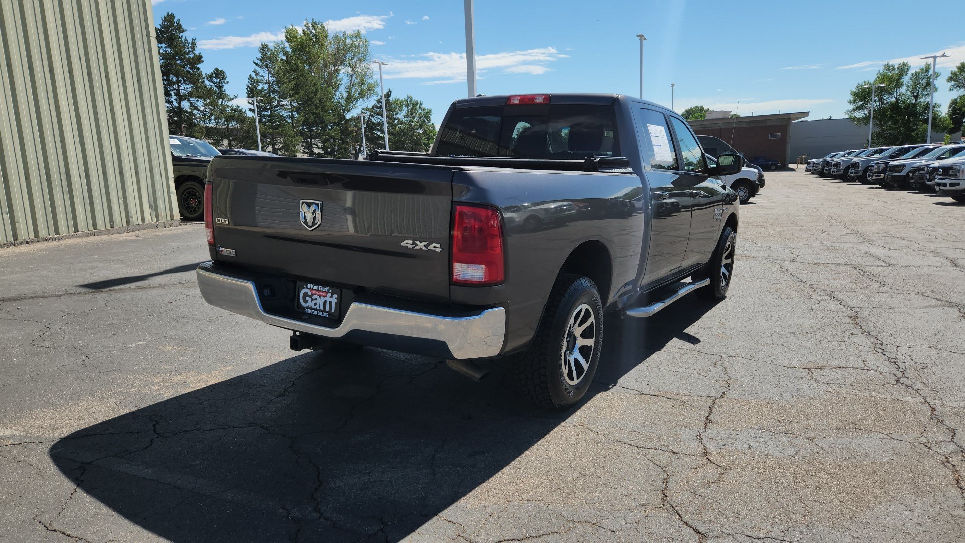 Used 2019 RAM 1500 Classic SLT AWD/4WD image 9