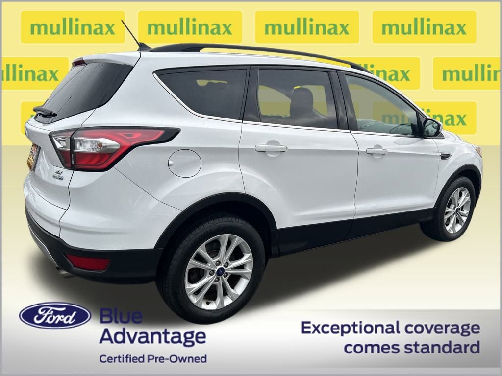 Certified 2018 Ford Escape SE w/ SE Sync 3 Package image 3