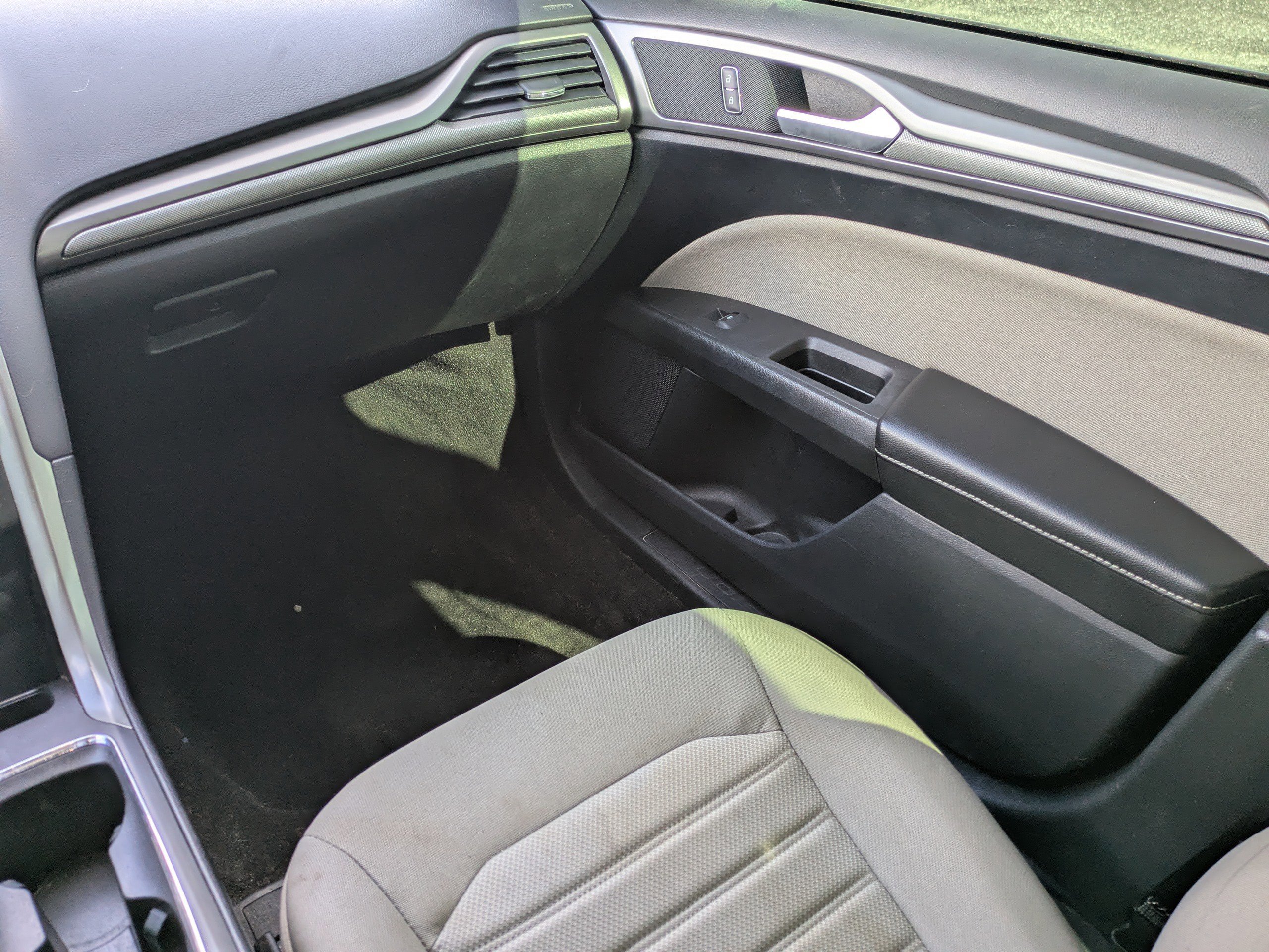 Certified 2020 Ford Fusion S image 18