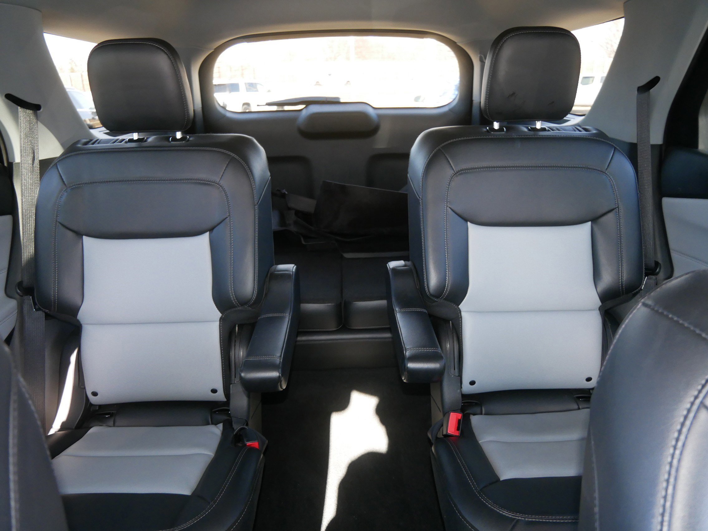 Certified 2024 Ford Explorer XLT w/ Equipment Group 202A image 13