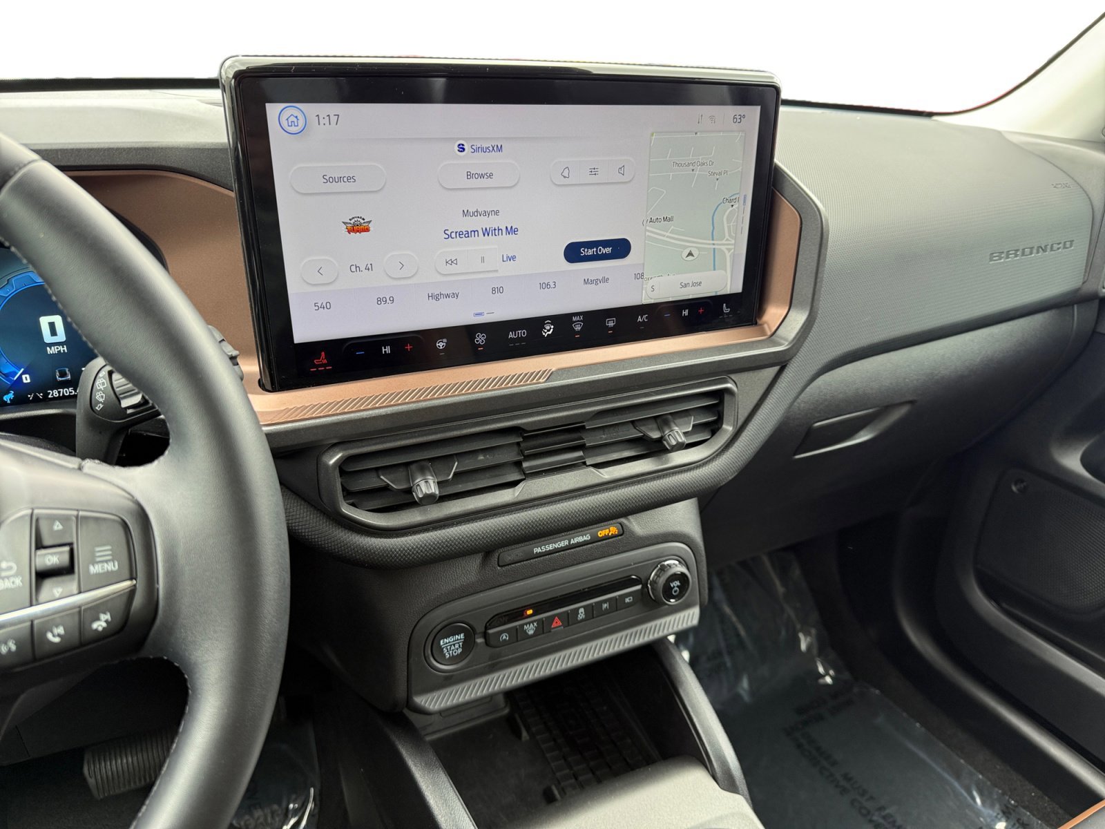 Certified 2025 Ford Bronco Sport Outer Banks w/ Outer Banks Tech Package+ AWD/4WD image 12