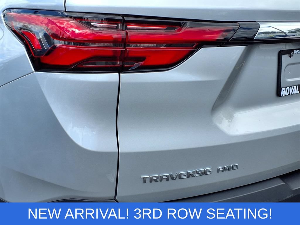 Used 2022 Chevrolet Traverse LS AWD/4WD image 28