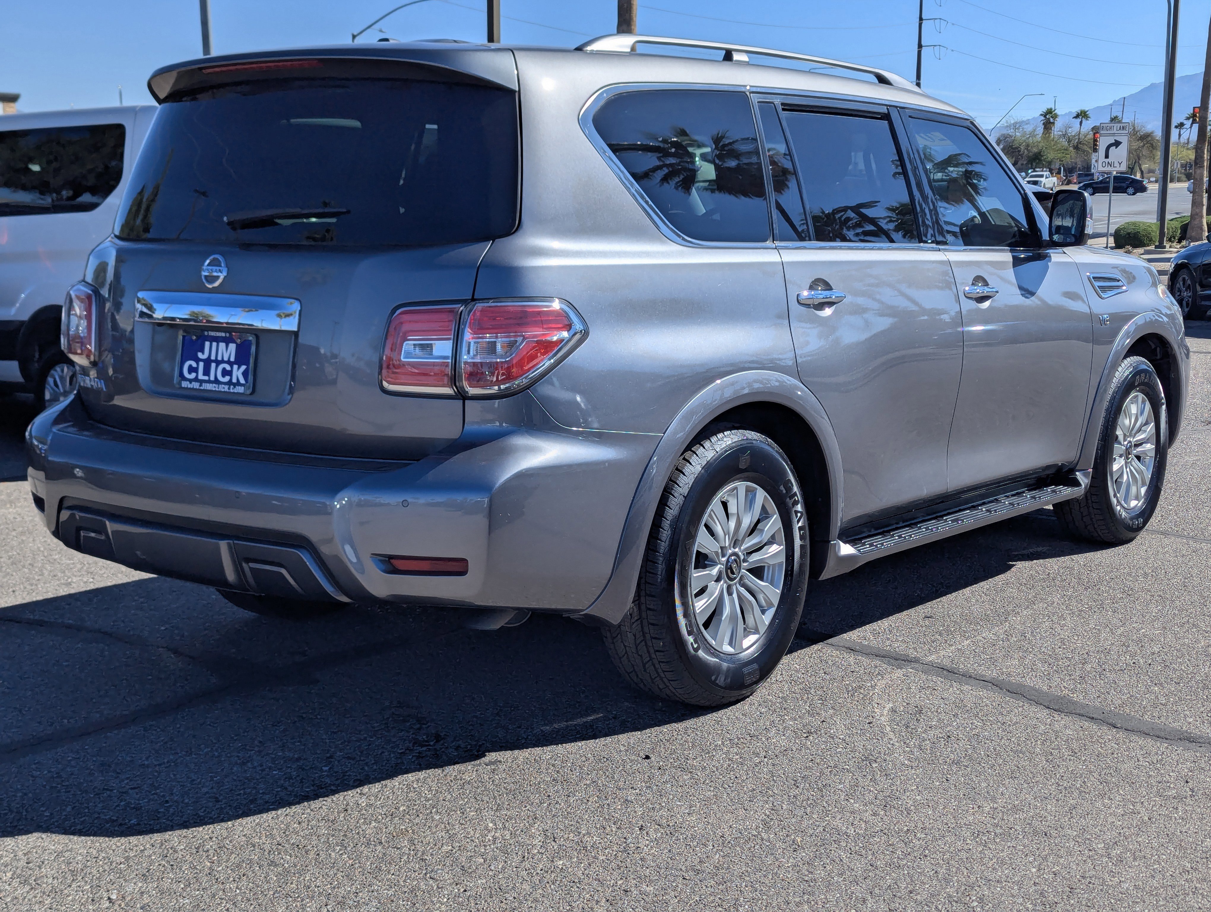 Used 2020 Nissan Armada SV w/ Driver Package image 4