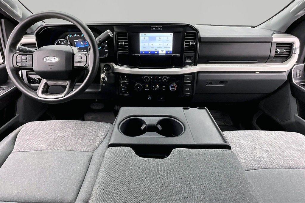 Certified 2025 Ford F350 XLT w/ 360-Degree Camera Package AWD/4WD image 16