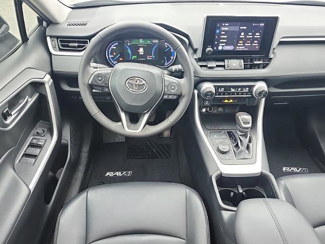 Used 2023 Toyota RAV4 XLE Premium image 6