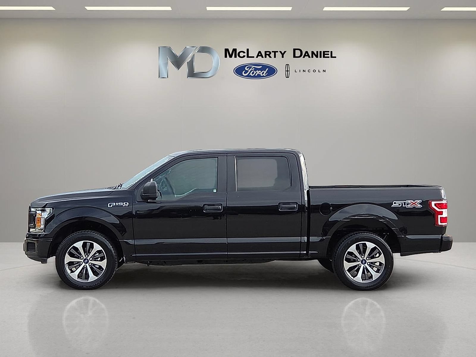 Certified 2020 Ford F150 XL w/ Equipment Group 101A Mid RWD image 3