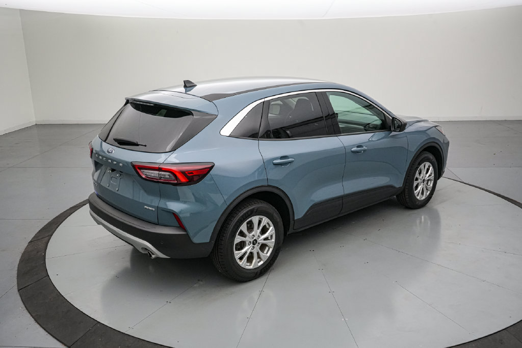 Certified 2023 Ford Escape Active w/ Tech Pack #1 AWD/4WD image 4
