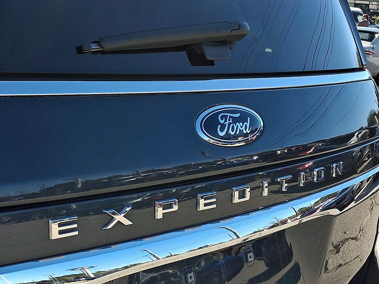 Certified 2024 Ford Expedition Limited image 30