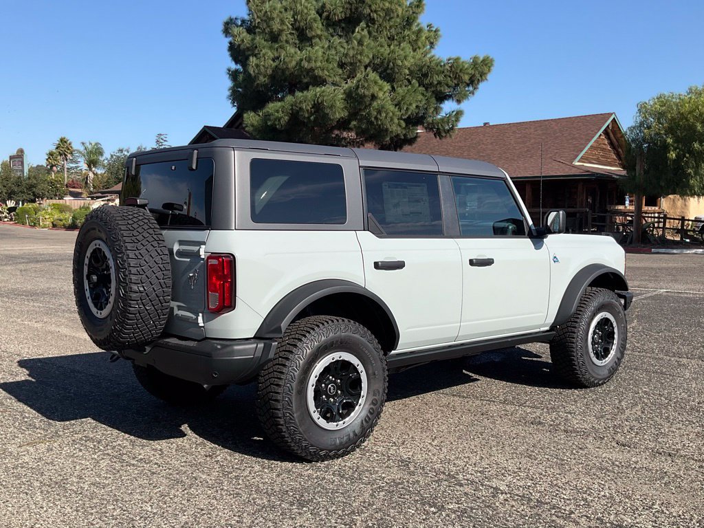 Certified 2024 Ford Bronco Black Diamond w/ Sasquatch Package AWD/4WD image 6