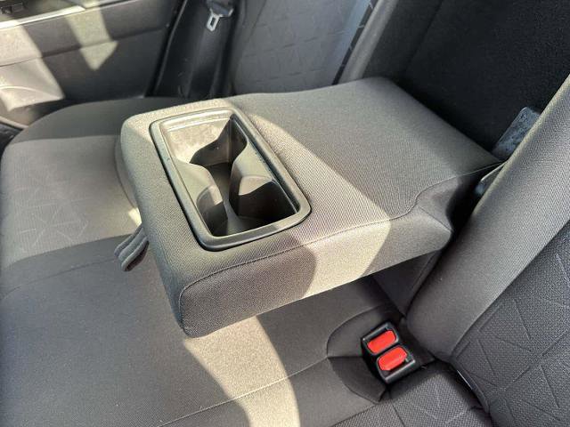 Used 2021 Toyota RAV4 XLE AWD/4WD image 19