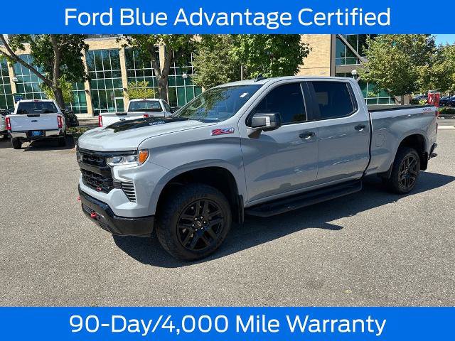 Used 2024 Chevrolet Silverado 1500 LT Trail Boss w/ LT Trail Boss Premium Package AWD/4WD image 3