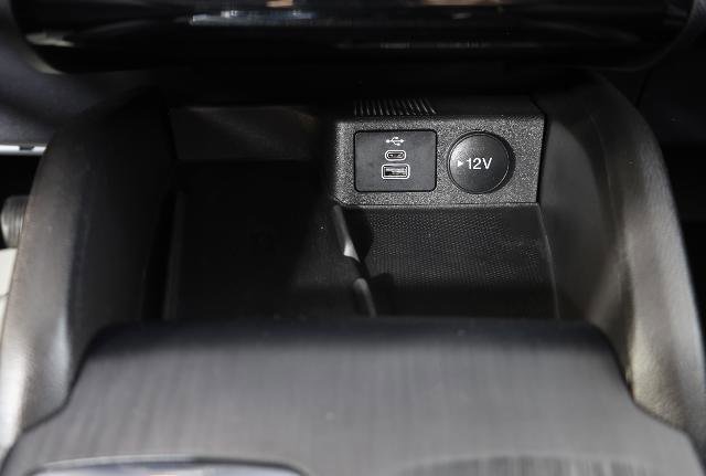 Certified 2025 Ford Escape Active w/ Active Premium Tech Pack image 27