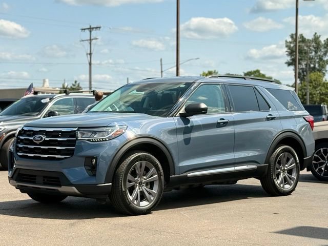 Certified 2025 Ford Explorer Active w/ Active Comfort Package AWD/4WD image 43