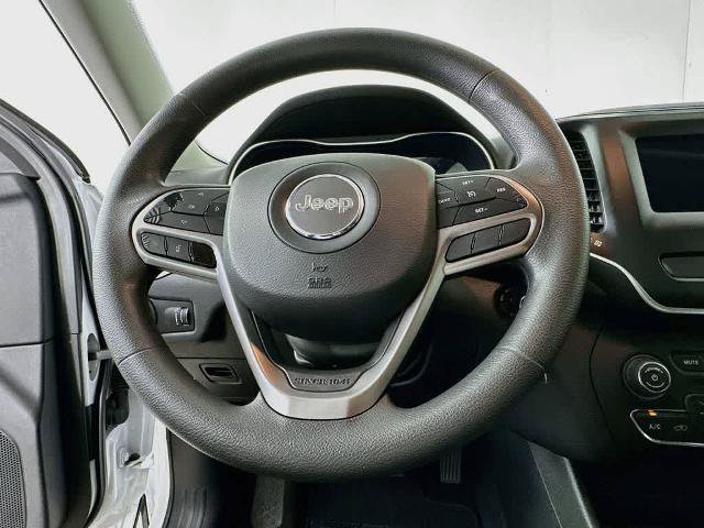 Used 2020 Jeep Cherokee Latitude FWD image 15