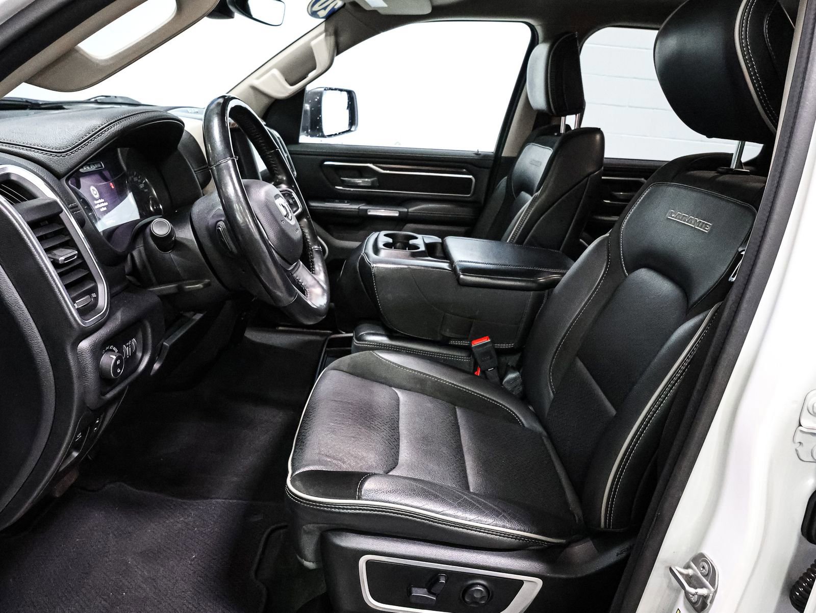 Used 2020 RAM 1500 Laramie image 23