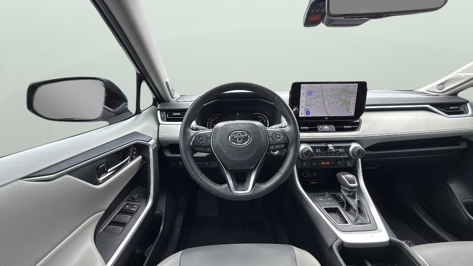 Used 2024 Toyota RAV4 XLE Premium image 13