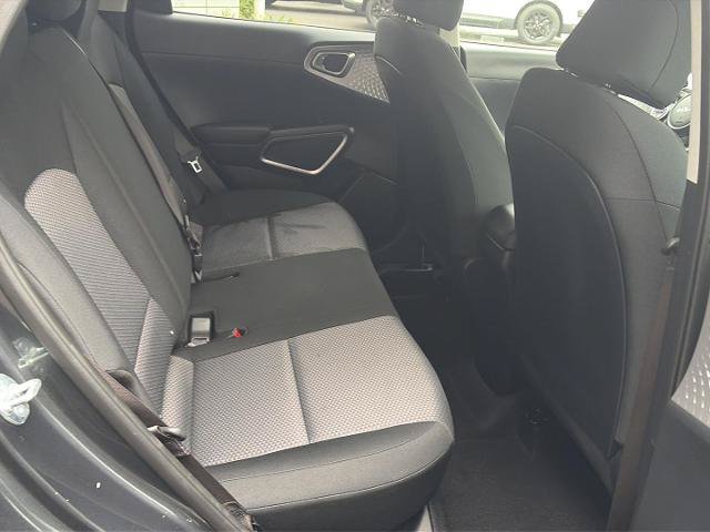 Used 2025 Kia Soul LX w/ LX Technology Package FWD image 20