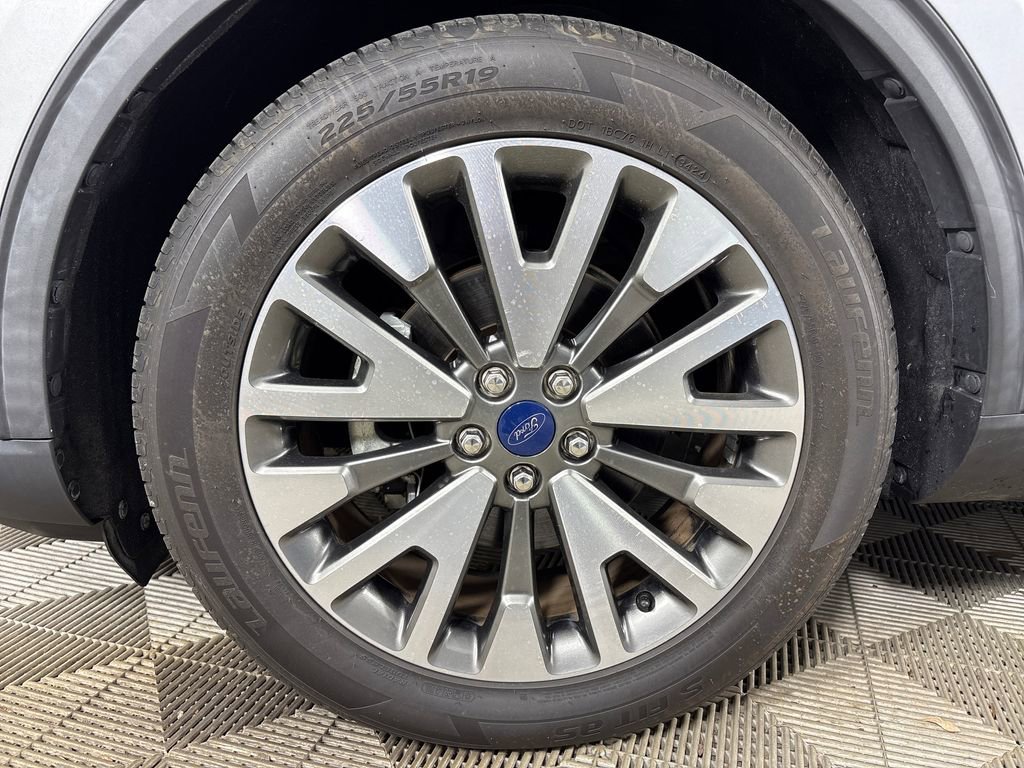 Certified 2020 Ford Escape Titanium FWD image 12