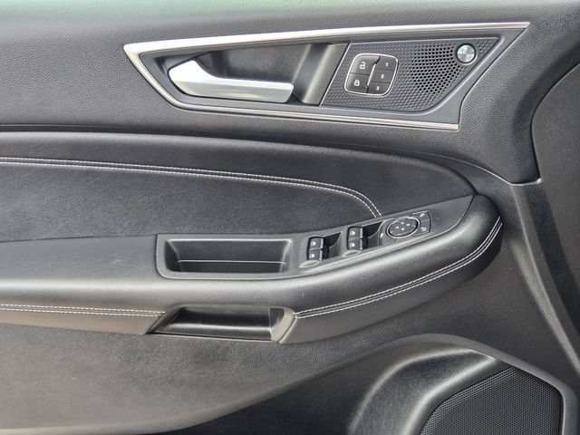 Certified 2022 Ford Edge Titanium AWD/4WD image 22