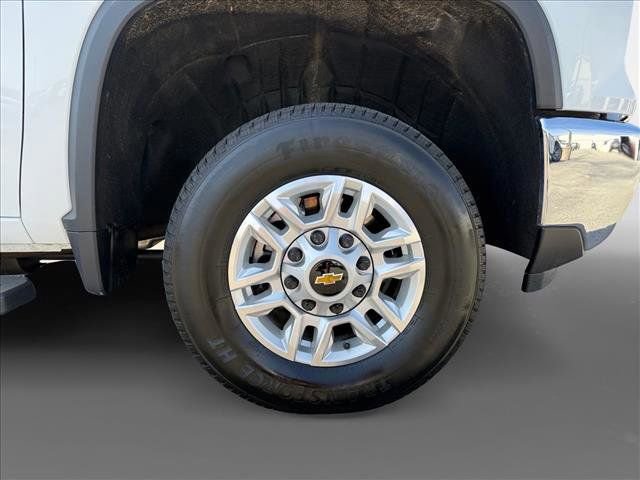 Used 2025 Chevrolet Silverado 2500 LT w/ Convenience Package image 10