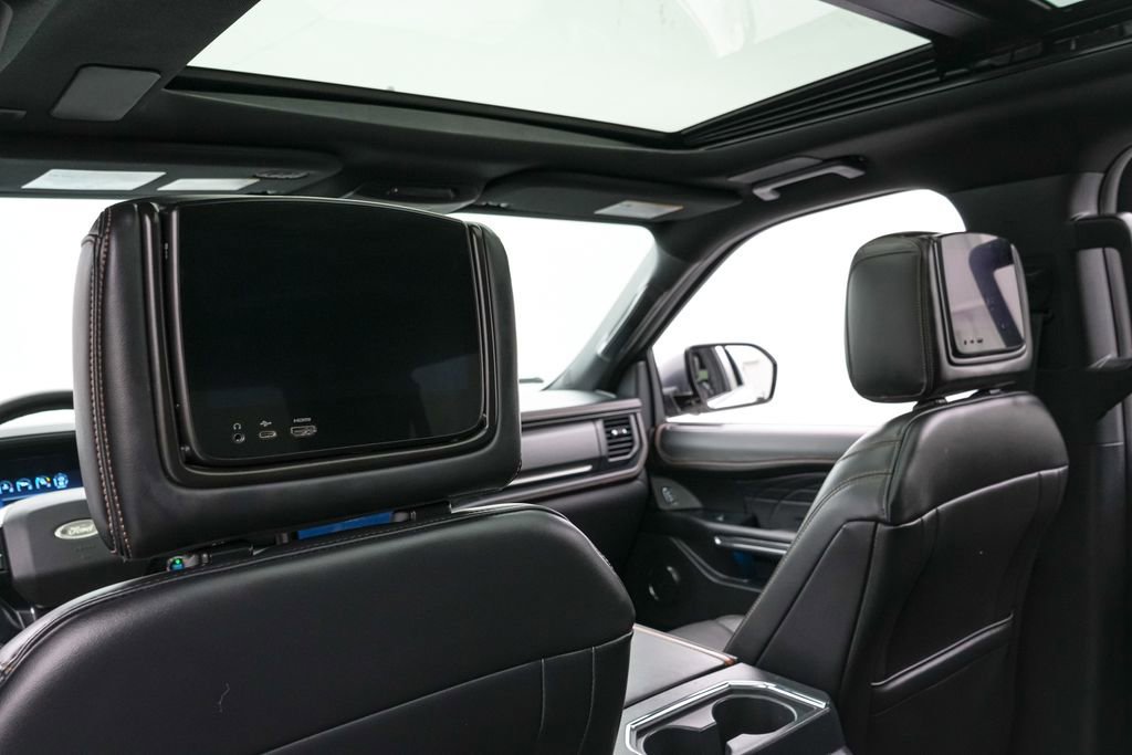 Certified 2023 Ford Expedition Max Platinum image 20