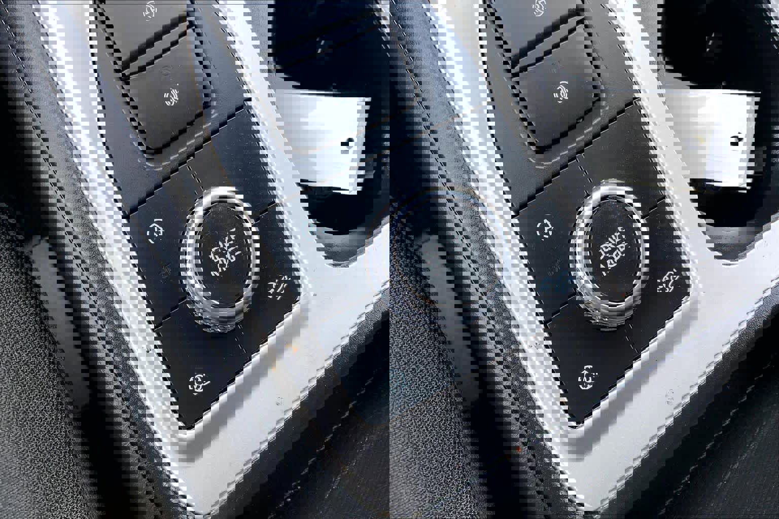 Certified 2024 Ford Explorer XLT image 30