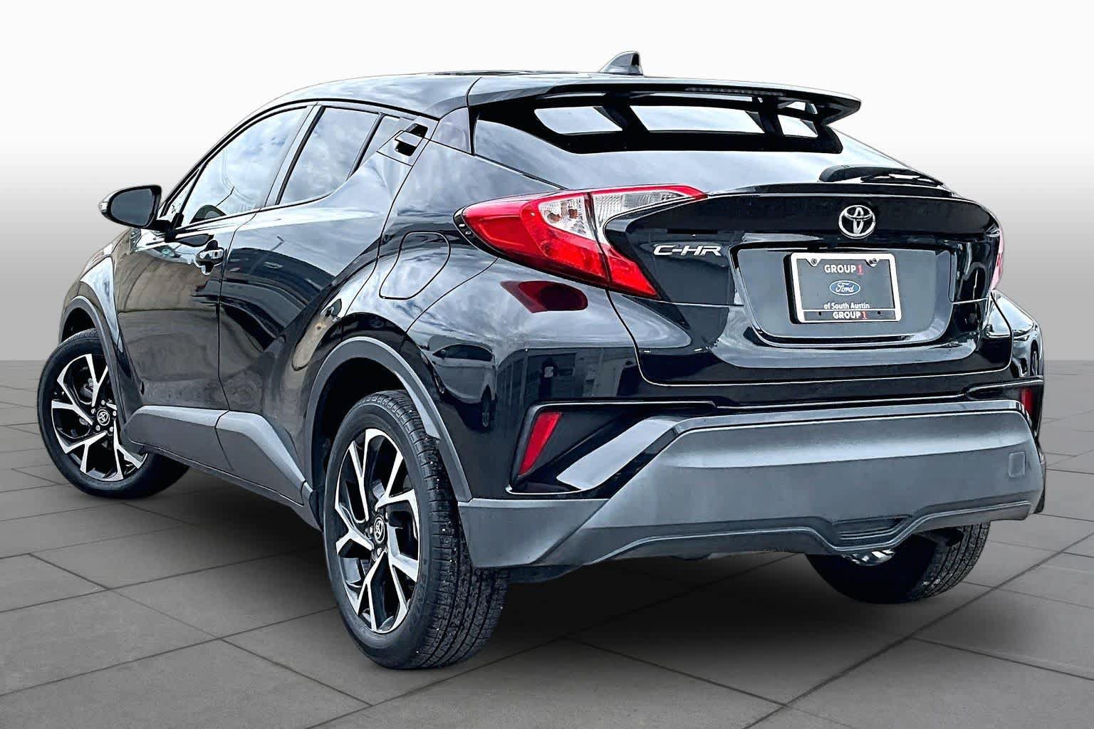 Used 2022 Toyota C-HR XLE FWD image 6