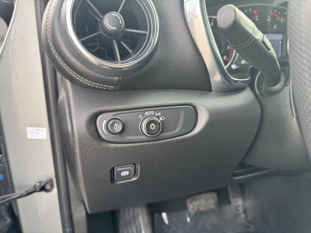 Used 2023 Chevrolet Blazer LT image 14