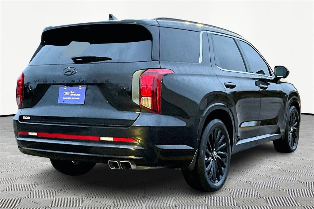 Used 2025 Hyundai Palisade Calligraphy image 2