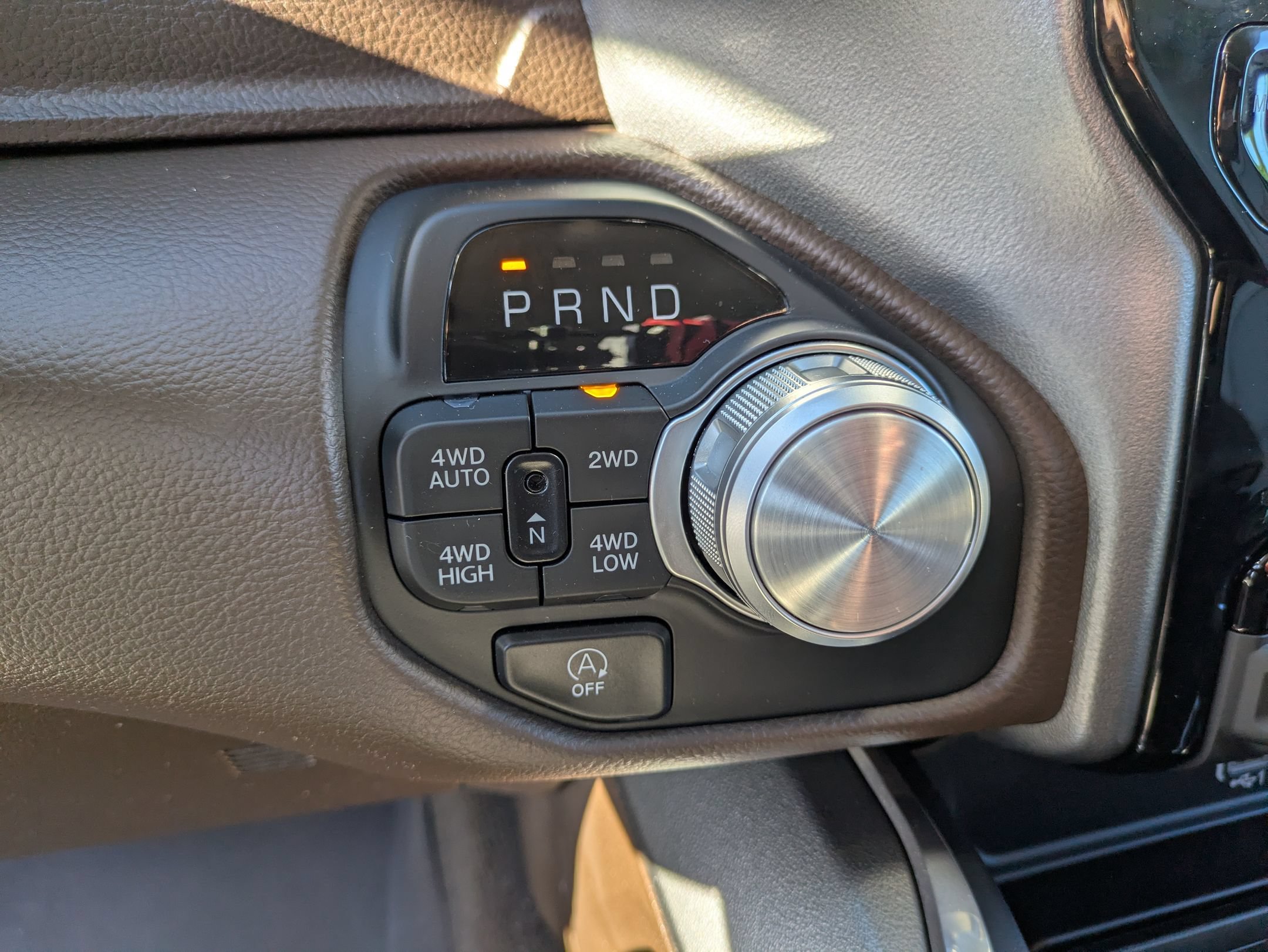 Used 2025 RAM 1500 Laramie AWD/4WD image 25