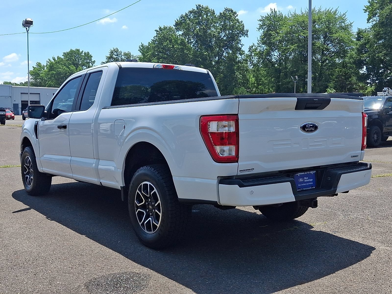 Certified 2022 Ford F150 XL w/ STX Appearance Package AWD/4WD image 5