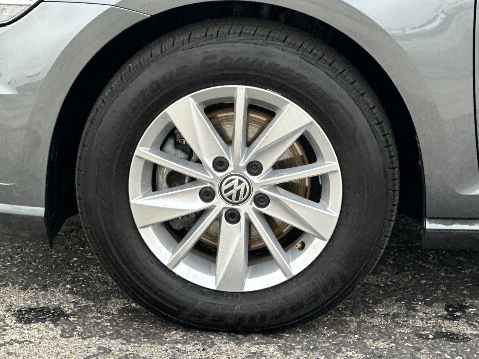 Used 2019 Volkswagen Golf image 22