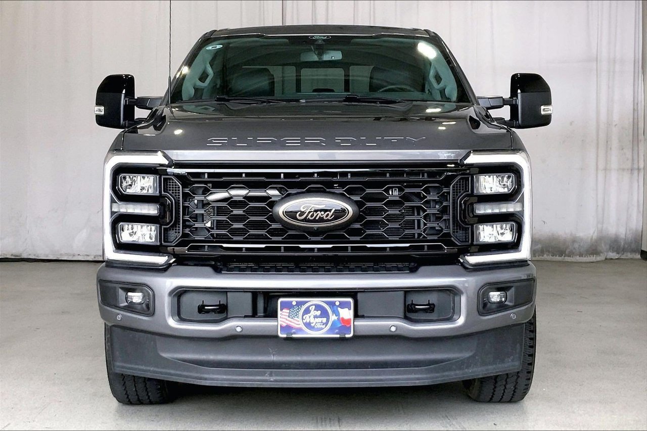 Certified 2025 Ford F350 Lariat w/ Lariat Ultimate Package AWD/4WD image 2