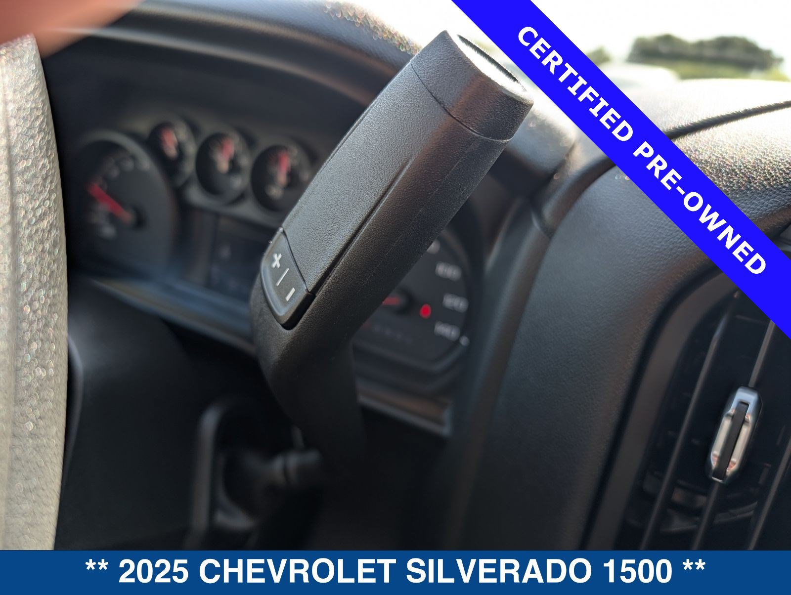Used 2025 Chevrolet Silverado 1500 Custom AWD/4WD image 33
