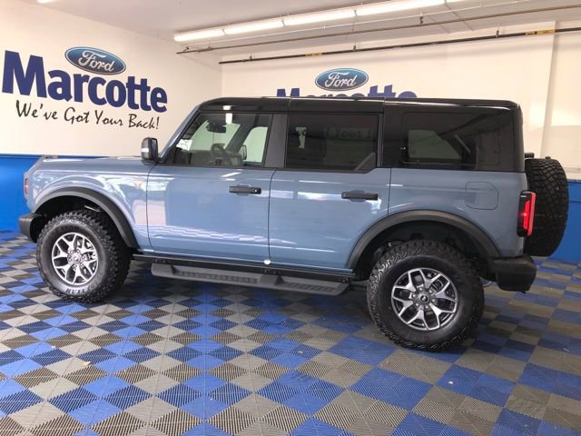 Certified 2025 Ford Bronco Badlands image 2