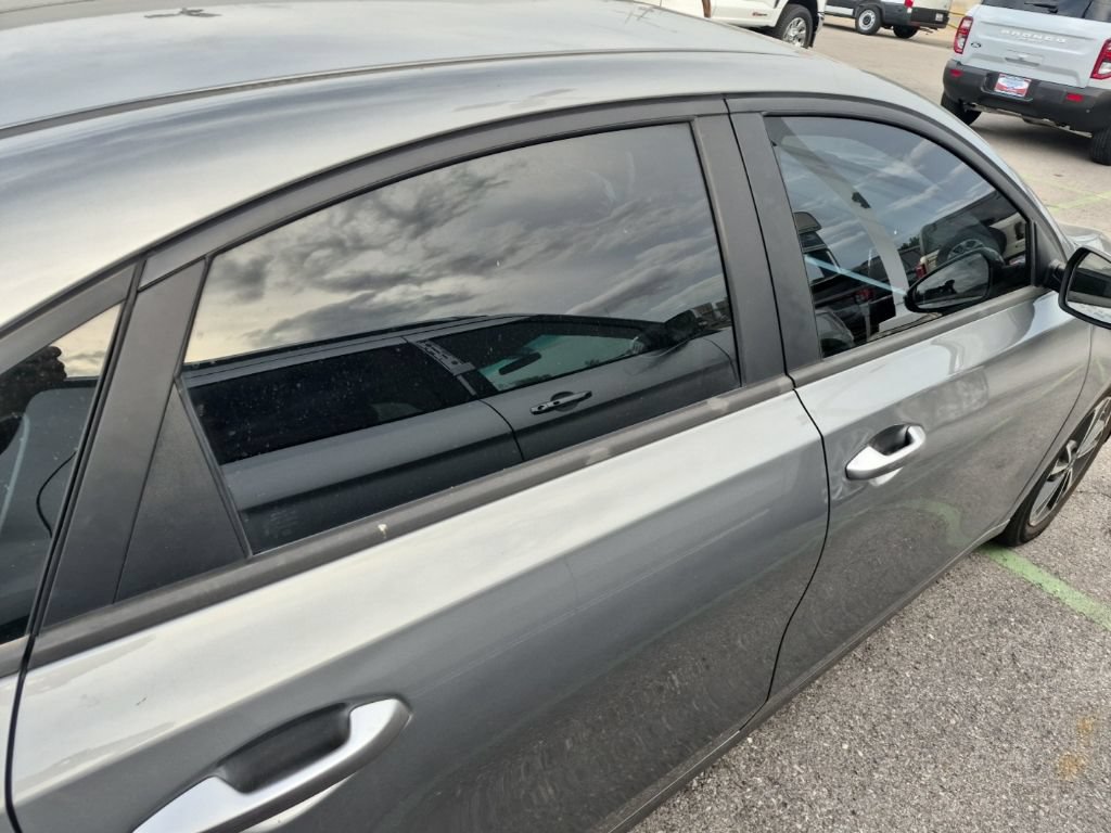 Used 2023 Kia Forte LXS w/ LXS Technology Package FWD image 18