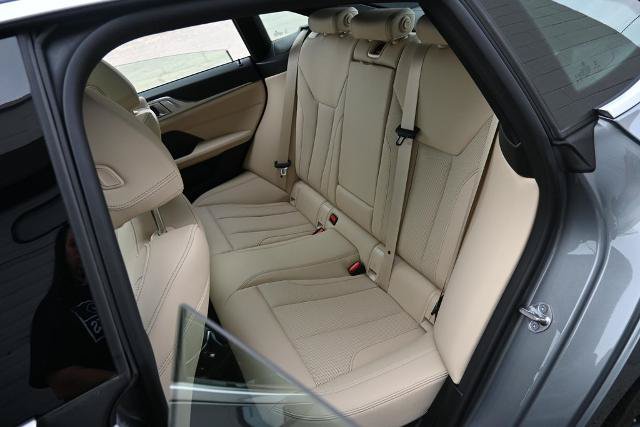 Used 2022 BMW i4 eDrive40 w/ Premium Package RWD image 28