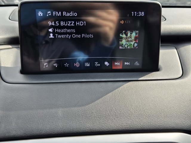 Used 2019 MAZDA CX-9 Touring w/ Touring Premium Package image 14