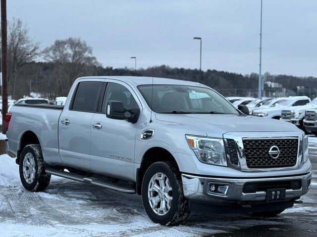 Used 2016 Nissan Titan XD image 34