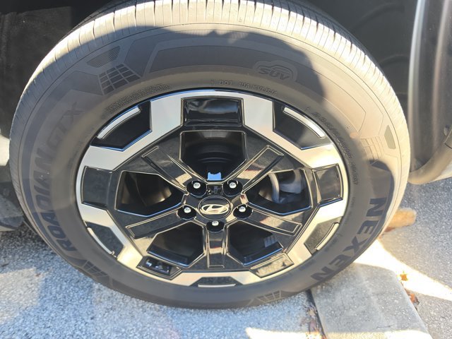 Used 2026 Hyundai Santa Fe SEL FWD image 12