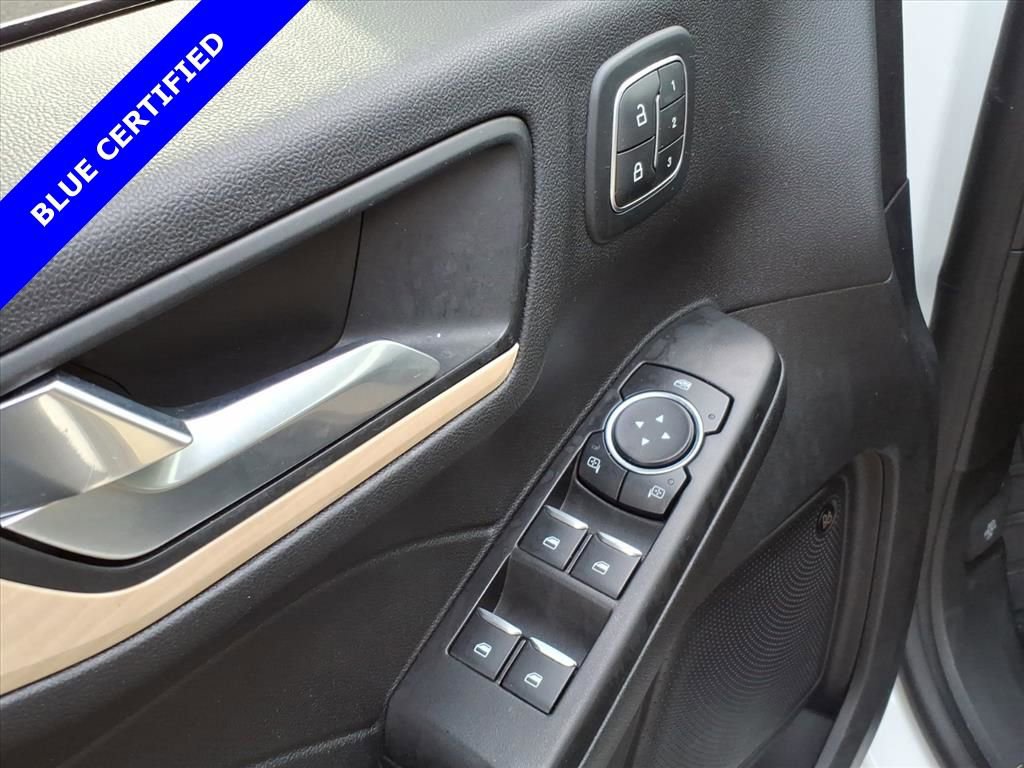 Certified 2022 Ford Escape Titanium w/ Titanium Elite Package image 16