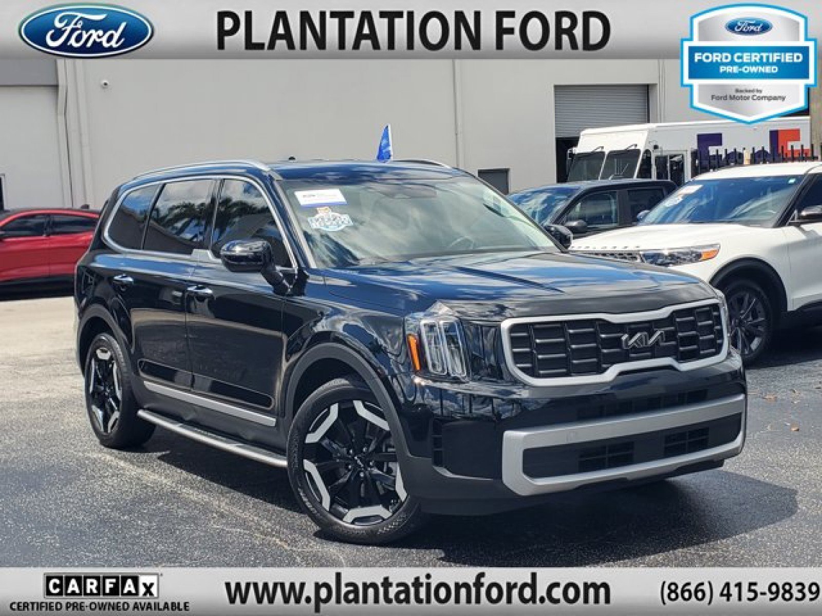 Used 2023 Kia Telluride S AWD/4WD image 1