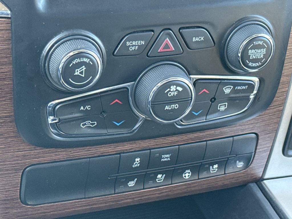 Used 2017 RAM 1500 Laramie w/ Convenience Group image 21